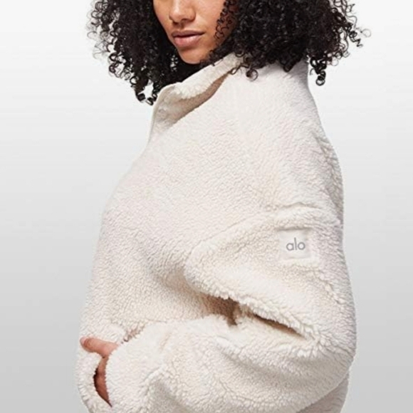 Alo Yoga womens Flurry Sherpa Jacket Faux Fur Coat Size Medium - Picture 5 of 17